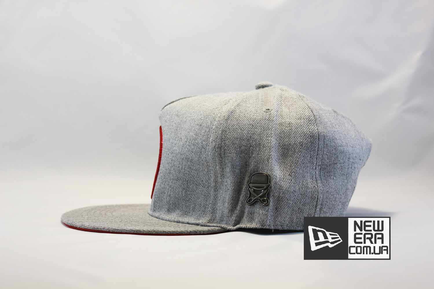 реперки прямой козырек кепка snapback indian chief rockers cayler and sons серая