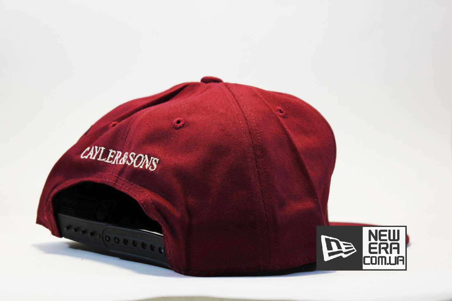 змея с якорем кепка snapback Snake Anchored Cayler And Sons бордовая змея с якорем кепка snapback Snake Anchored Cayler And Sons бордовая