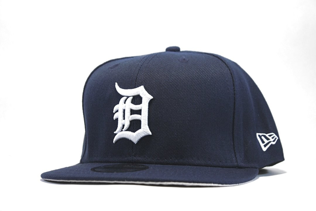 beysbolka-snapback-detroit-newera-sinyaya