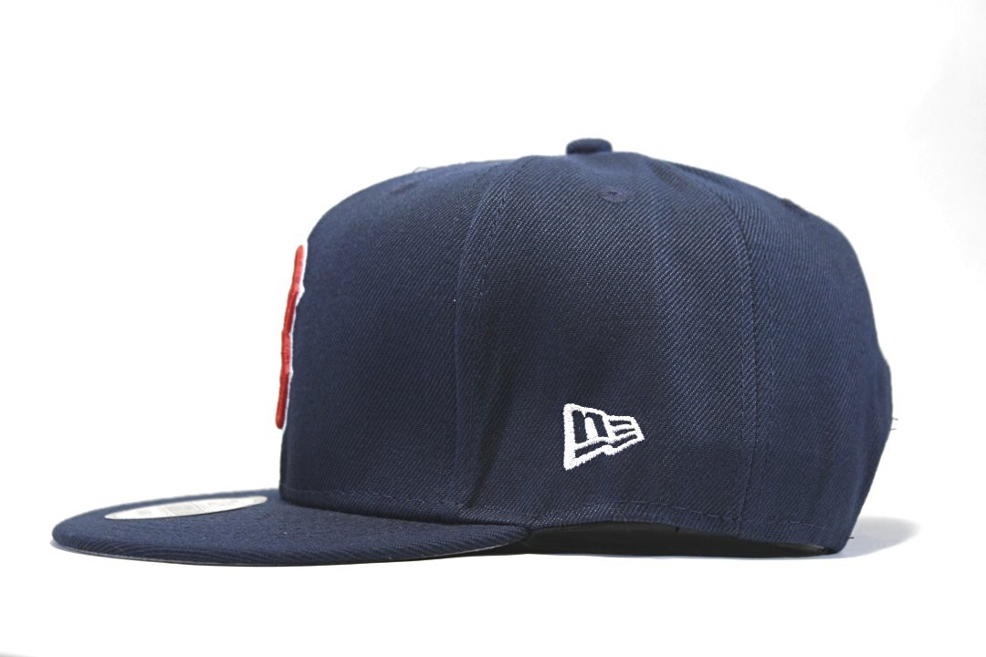 temno-sinyaya-kepka-bejsbolka-boston-redsox temno-sinyaya-kepka-bejsbolka-boston-redsox